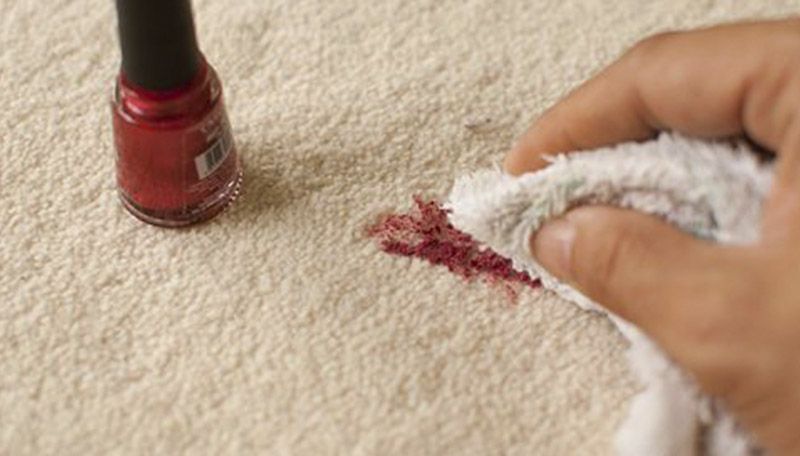 اسپری مو برای پاک کرن لاک از روی فرش